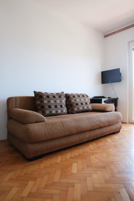 Apartments Roko Тисно Екстер'єр фото