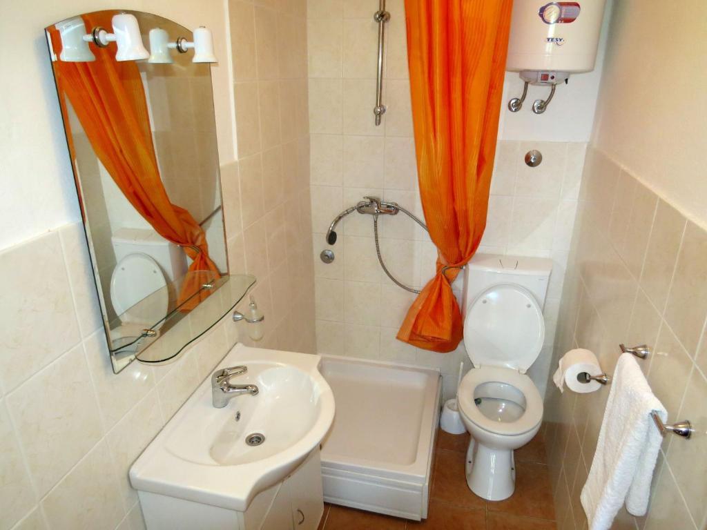 Apartments Roko Тисно Екстер'єр фото